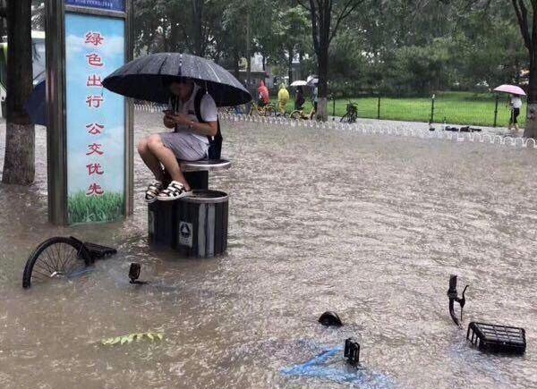 手機(jī)耳機(jī)相機(jī)等電子產(chǎn)品進(jìn)水了怎么辦？